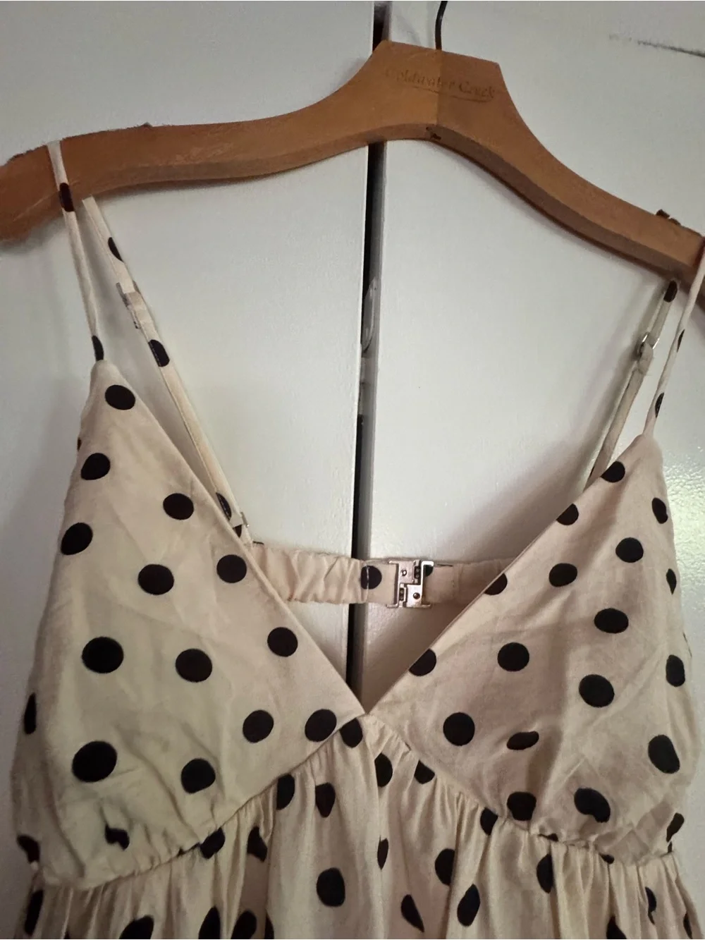 Abercrombie & Fitch lightweight cream
